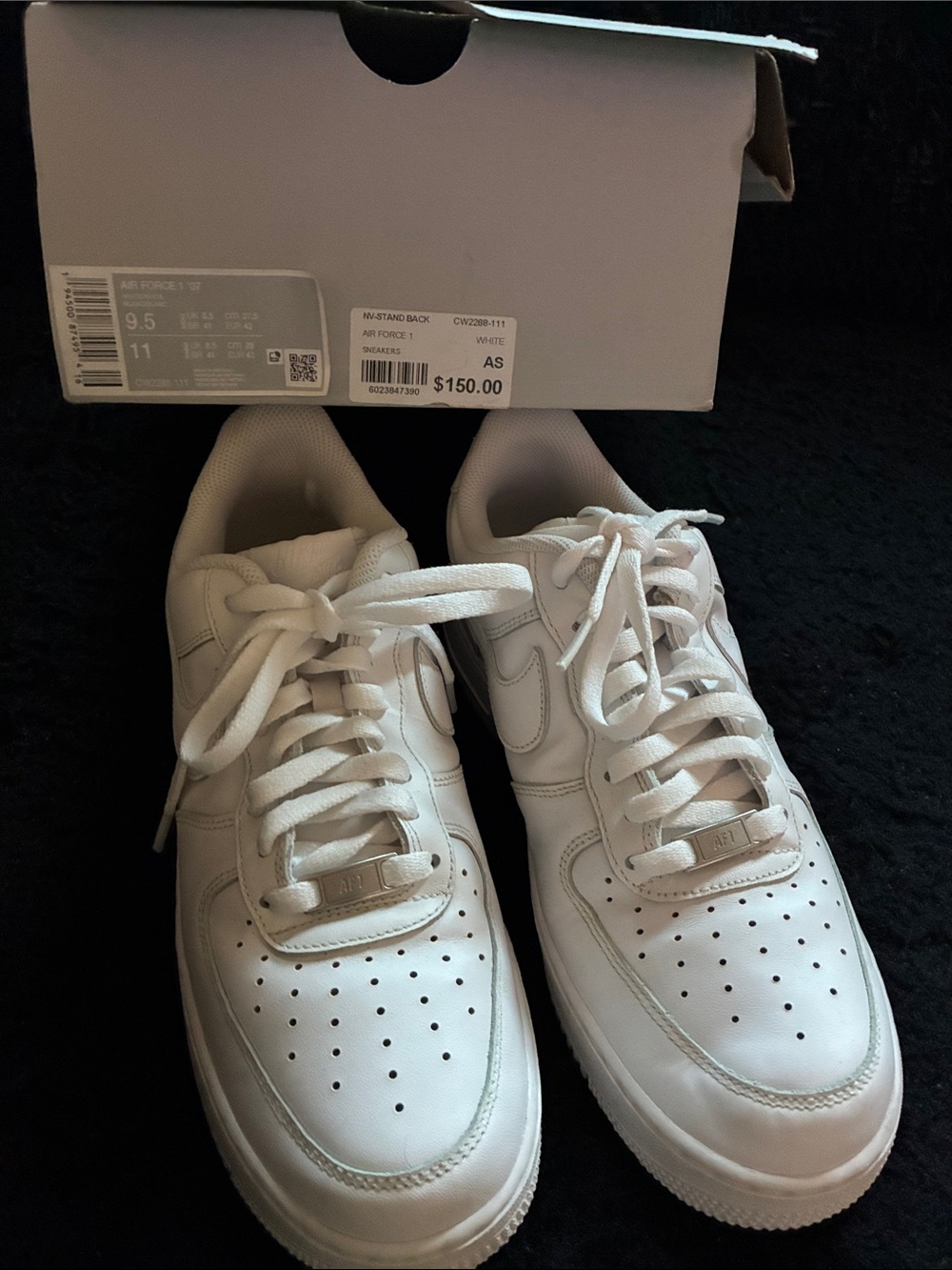 Nike White Low-Top Men's Sneakers